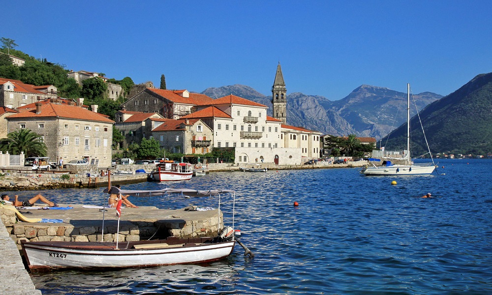 PERAST
